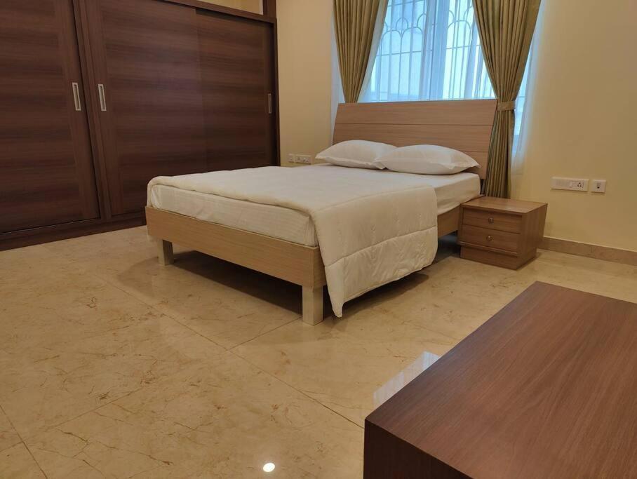 Tara Suites Premium Rooms In Central Indiranagar Bangalore Exterior photo